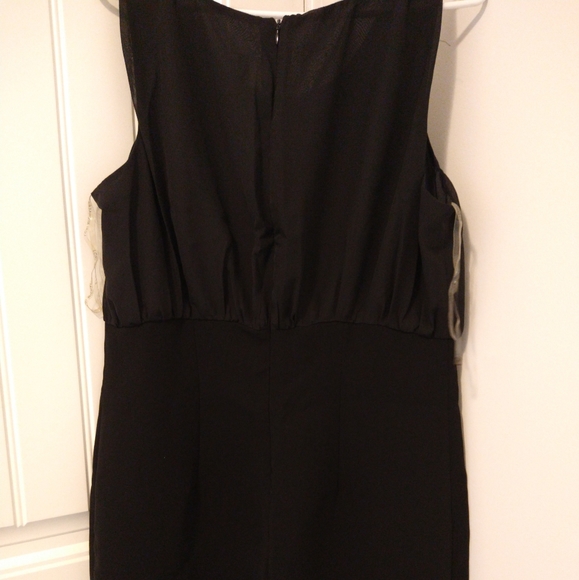 Dress - Picture 2 of 4